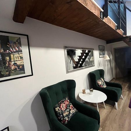 Jokai Apartman Комарно Экстерьер фото